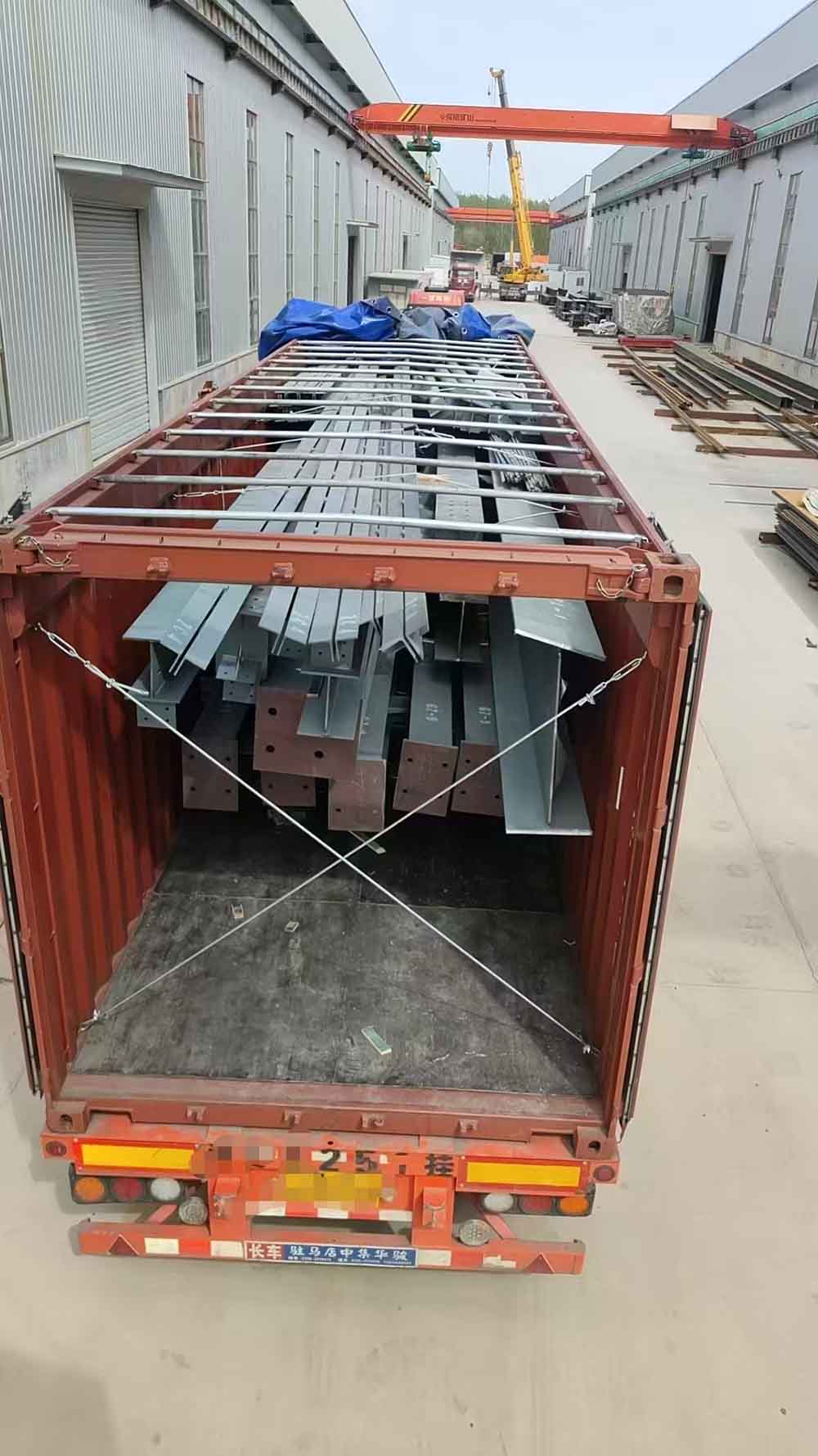 鋼構造のメンバーをタイに出荷します