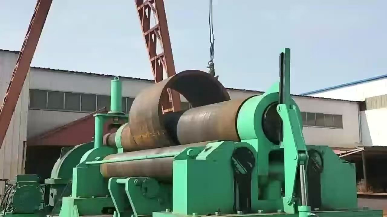スパイラル溶接パイプと柱としてのカールしたスチールプレートパイプの違いは何ですか？