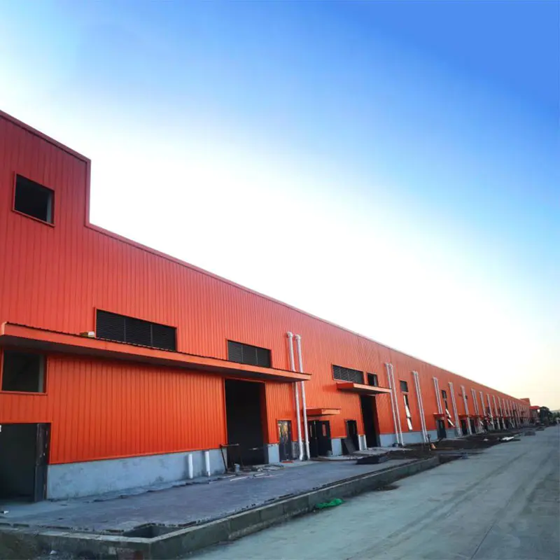 鋼構造工場の建物